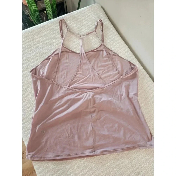 Lululemon Shear Lightness Tank in Antoinette - Picture 5 of 9